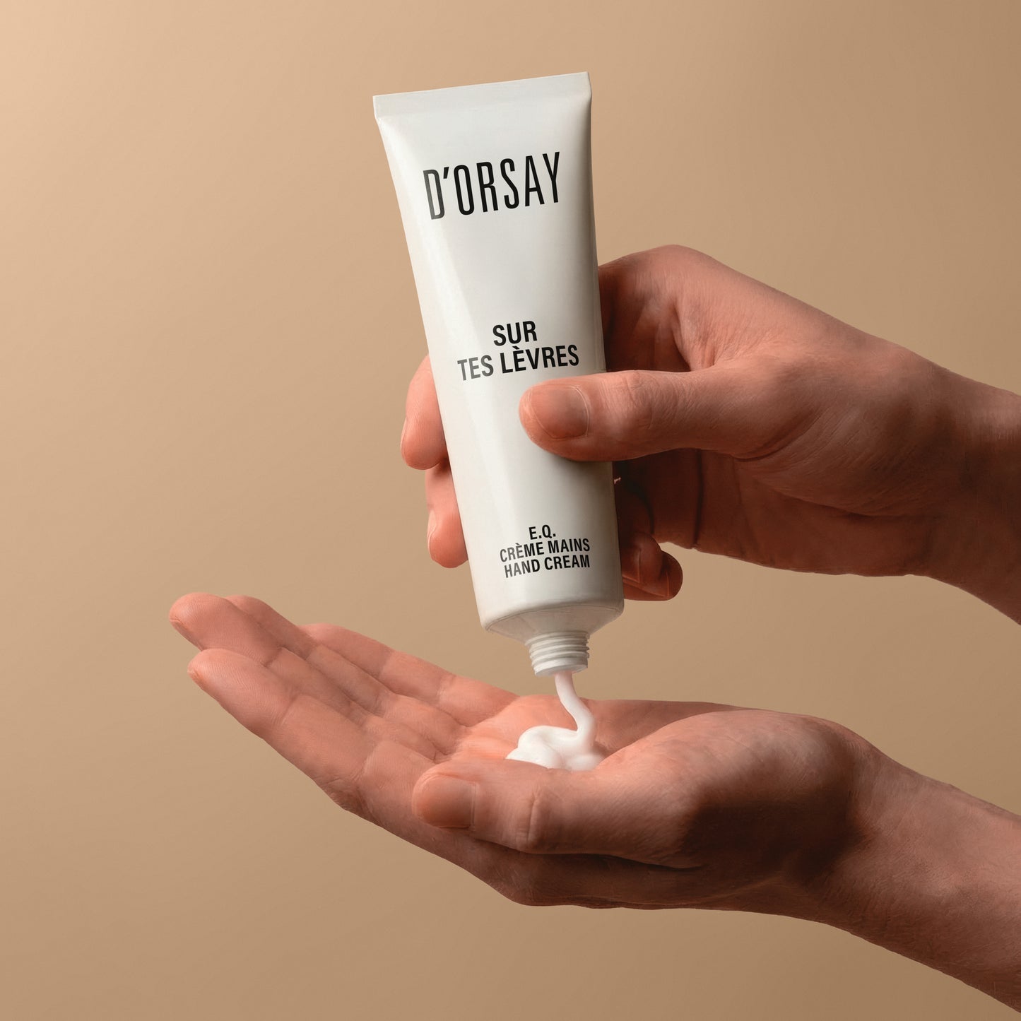 SUR TES LÈVRES. E.Q.