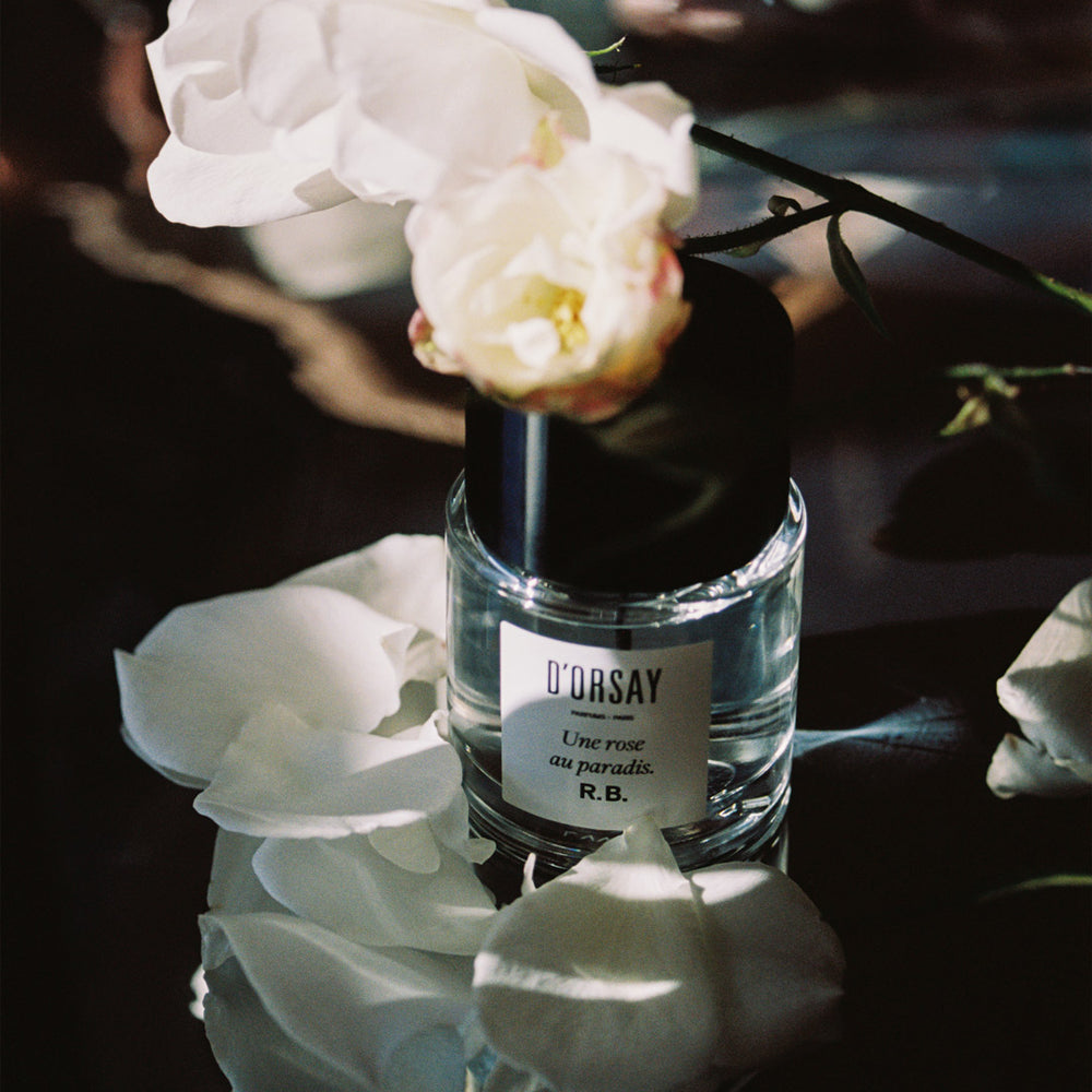 UNE ROSE AU PARADIS. R.B.