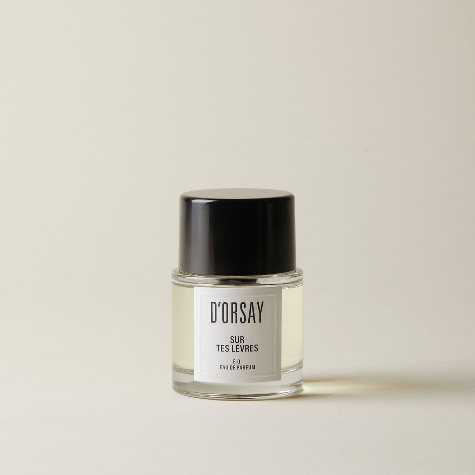 SUR TES LÈVRES. E.Q.